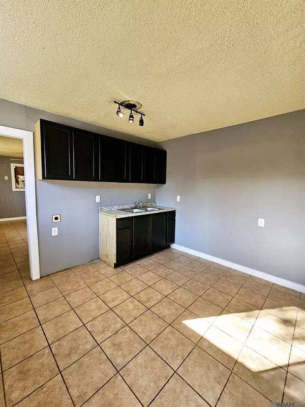 5667 Denova St, Baton Rouge, LA 70812