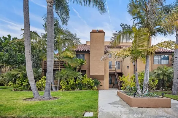 421 Coral Reef Dr #44, Huntington Beach, CA 92648