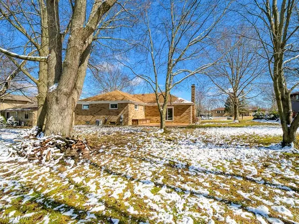 9700 Sharon Lane DR, North Royalton, OH 44133