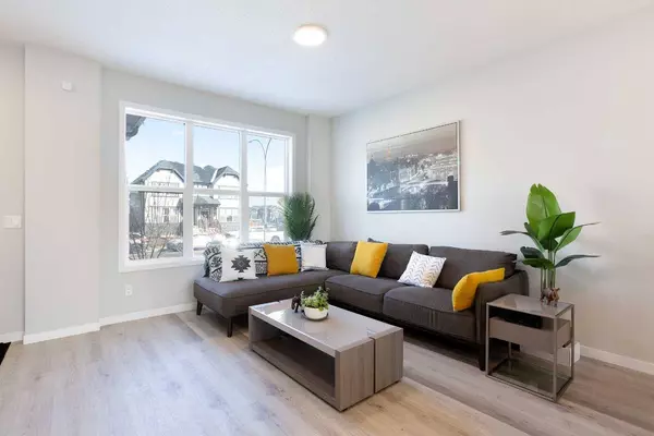 61 Magnolia Parade SE, Calgary, AB T3M 3E5