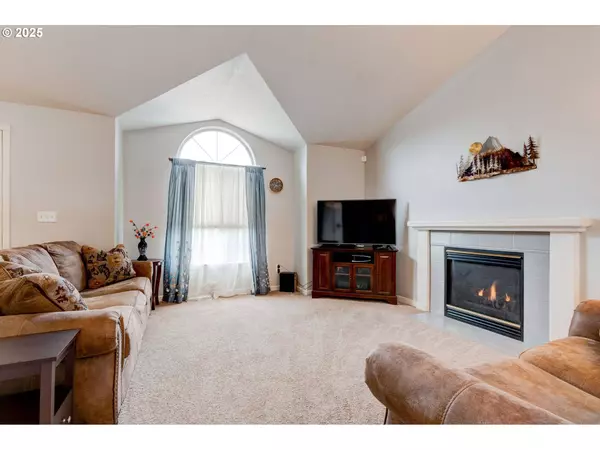 3192 SE HAMPTON LOOP, Troutdale, OR 97060