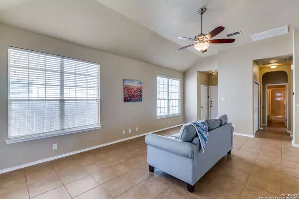 6904 Abbey Falls, San Antonio, TX 78249