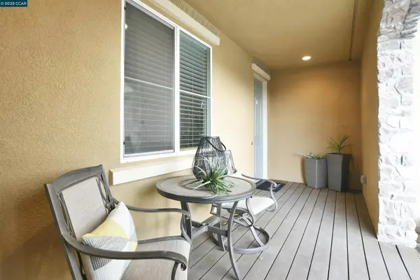 76 Prescott Cir, Oakley, CA 94561