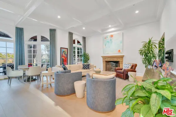 2286 Worthing Ln, Los Angeles, CA 90077