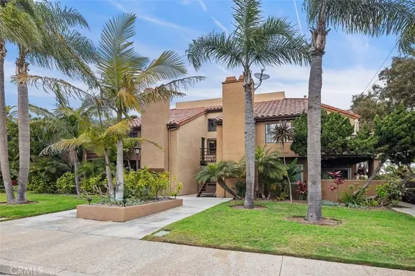 421 Coral Reef Dr #44, Huntington Beach, CA 92648