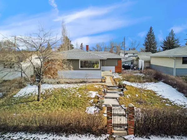 123 78 AVE SE, Calgary, AB T2H 1C5