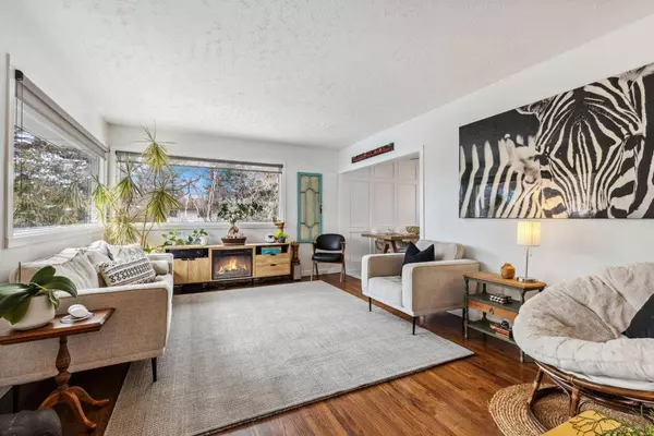 123 78 AVE SE, Calgary, AB T2H 1C5