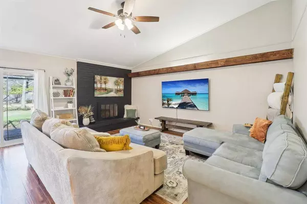 627 E Center Circle, Duncanville, TX 75116