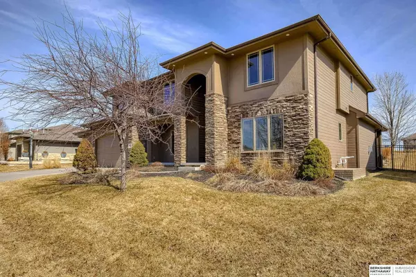 1331 S 210 Street, Elkhorn, NE 68022