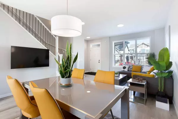 61 Magnolia Parade SE, Calgary, AB T3M 3E5