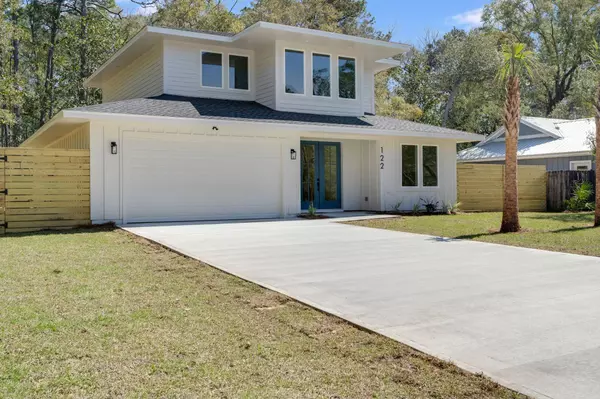 122 Bayou Circle, Freeport, FL 32439