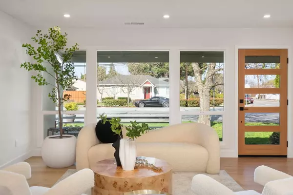 3448 Bay RD, Redwood City, CA 94063