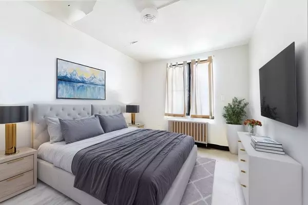 13651 S Crawford AVE, Crestwood, IL 60418