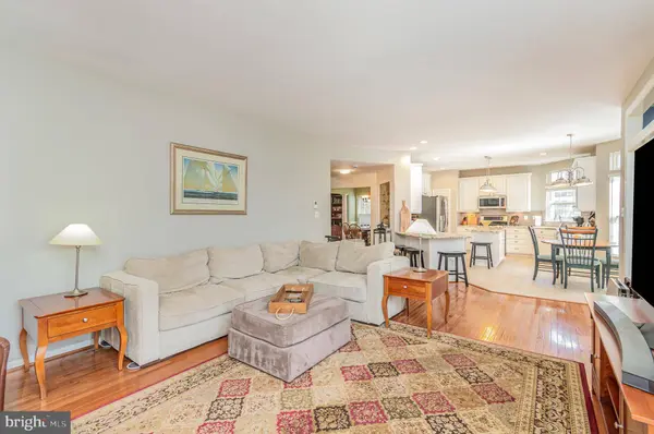 43477 ORSON ST, Chantilly, VA 20152