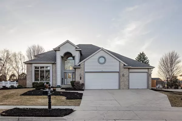 882 Eddington Drive, Sun Prairie, WI 53590