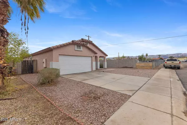 5819 S 10TH Street, Phoenix, AZ 85040