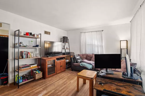 5160 N 67th, Milwaukee, WI 53218