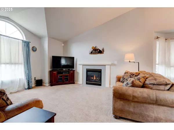 3192 SE HAMPTON LOOP, Troutdale, OR 97060