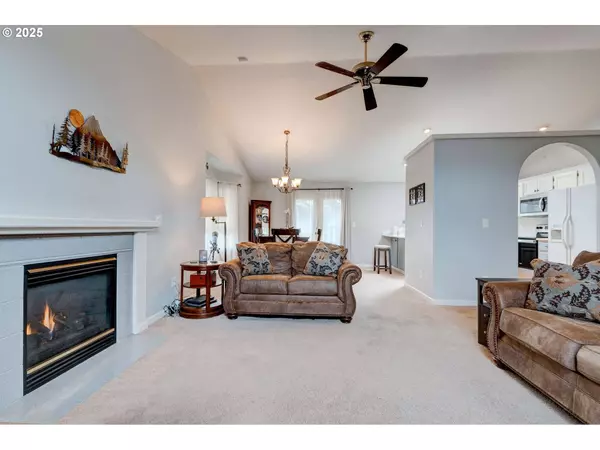 3192 SE HAMPTON LOOP, Troutdale, OR 97060