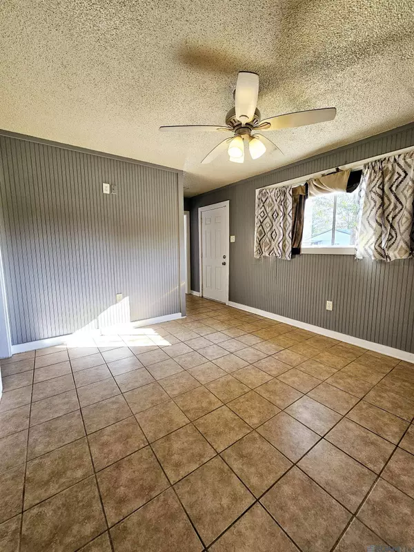 5667 Denova St, Baton Rouge, LA 70812