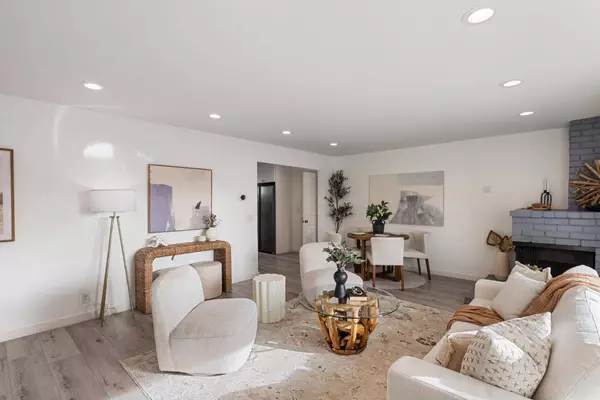 1040 Laurel AVE, East Palo Alto, CA 94303