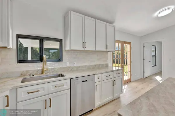 1250 SW Marmore Ave, Port St Lucie, FL 34953