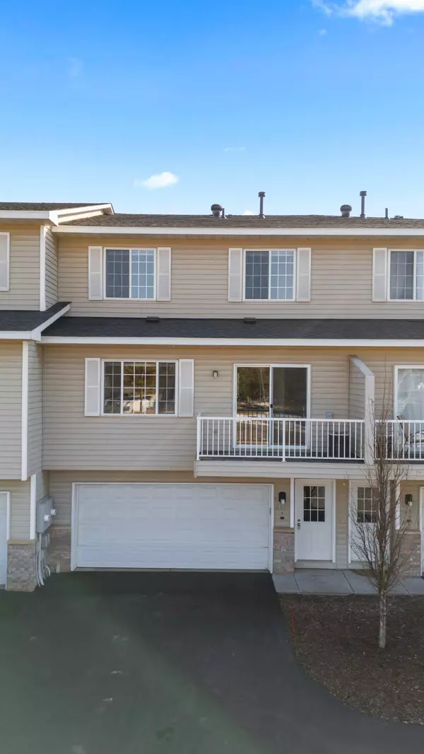 2549 Cobble Hill CT #H, Woodbury, MN 55125