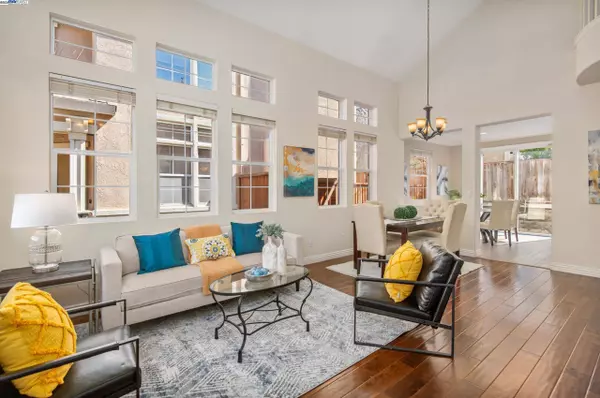 2749 Foxglove Ct, Pleasanton, CA 94588