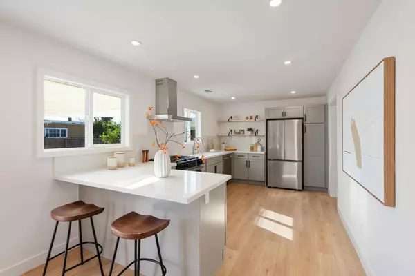 3448 Bay RD, Redwood City, CA 94063