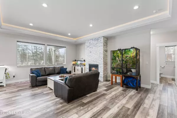 6618 E Spruce Hen DR, Wasilla, AK 99645