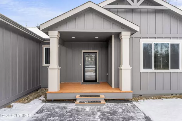 6618 E Spruce Hen DR, Wasilla, AK 99645