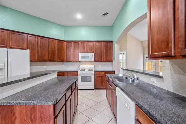 4624 Bonnywood Drive, Mesquite, TX 75150