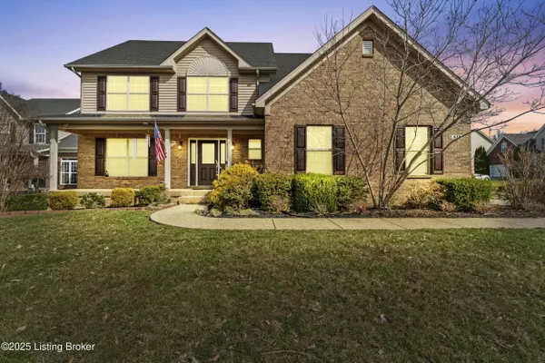 438 Arlington Meadows Dr, Fisherville, KY 40023
