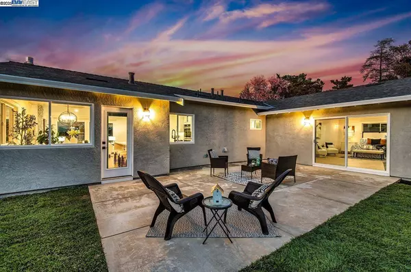 1087 Touriga Pl, Pleasanton, CA 94566