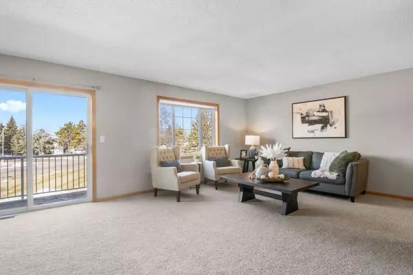 2549 Cobble Hill CT #H, Woodbury, MN 55125