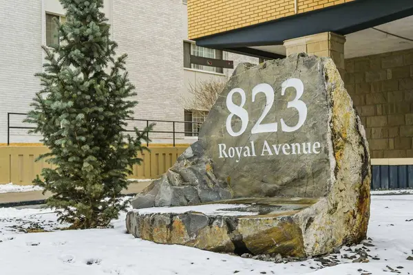 823 Royal AVE SW #308, Calgary, AB T2T 0L4