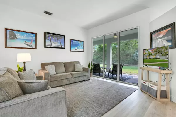 6480 Longleaf Pine DR, Jupiter, FL 33458