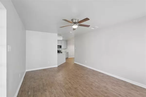 2749 Malibu Court, Glenn Heights, TX 75154