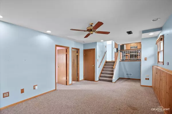 2831 T Hickey AVE, Joliet, IL 60435