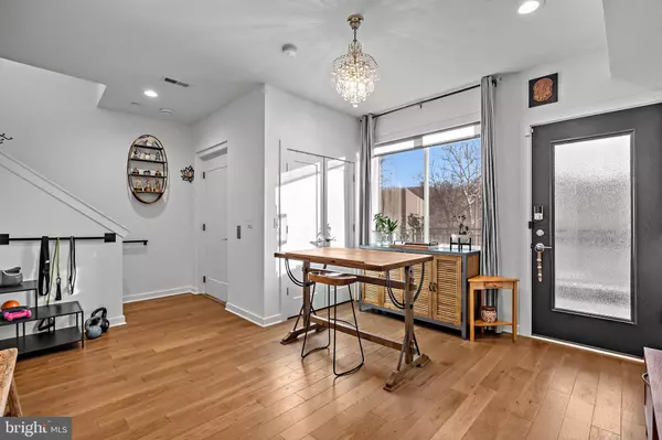 4445 RIVER RIDGE CT, Philadelphia, PA 19129