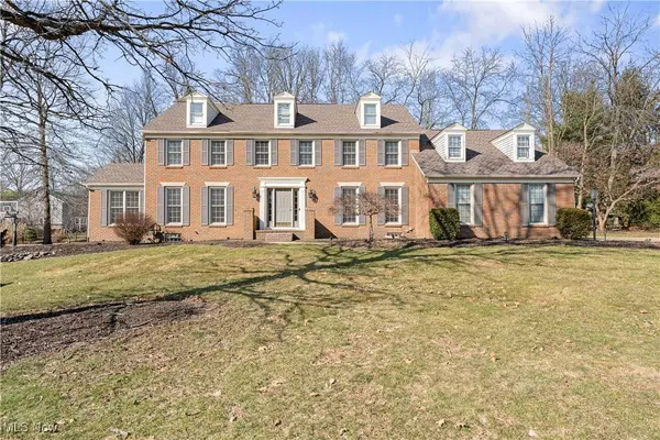 331 Orion ST NE, North Canton, OH 44720