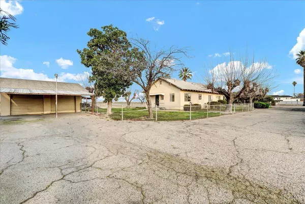 16013 Grangeville Boulevard, Hanford, CA 93230