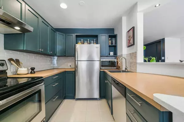 823 Royal AVE SW #308, Calgary, AB T2T 0L4