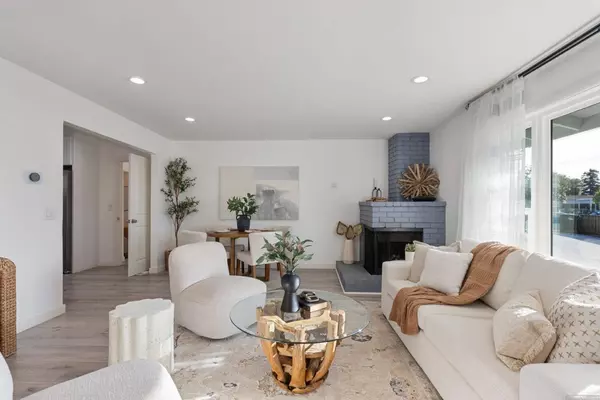 1040 Laurel AVE, East Palo Alto, CA 94303