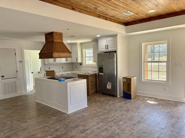 8101 Sulphur Springs, Pine Bluff, AR 71603