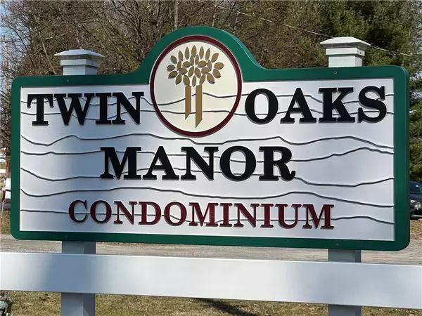 5079 Sanlin Dr, Moon/crescent Twp, PA 15108