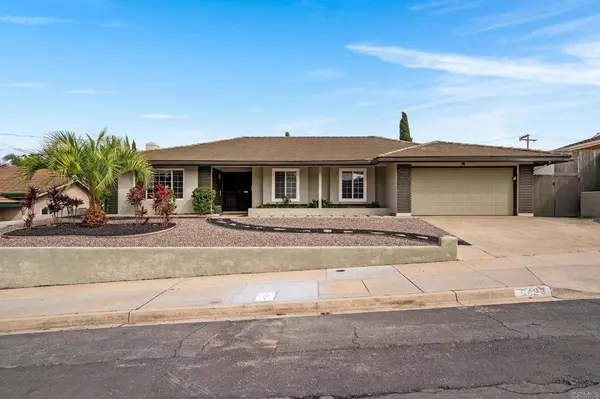 6423 Coral Lake AVE, San Diego, CA 92119