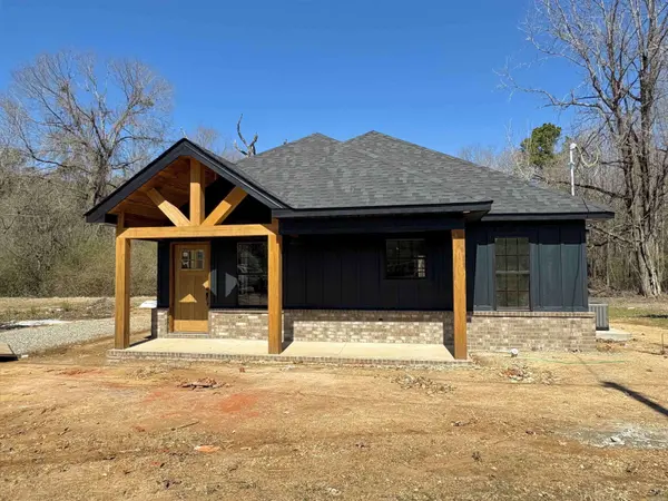 8101 Sulphur Springs, Pine Bluff, AR 71603