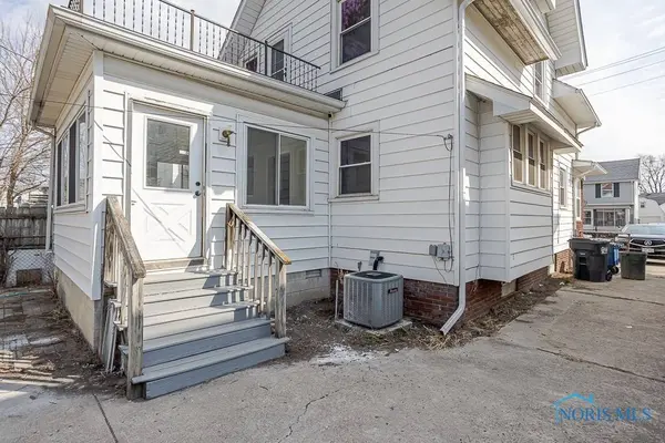 4207 Fairview DR, Toledo, OH 43612