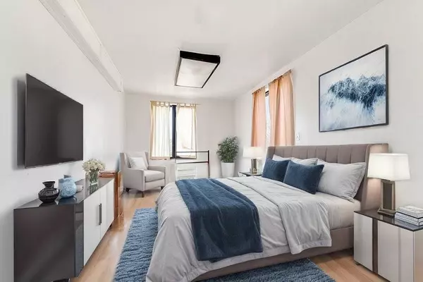 13651 S Crawford AVE, Crestwood, IL 60418